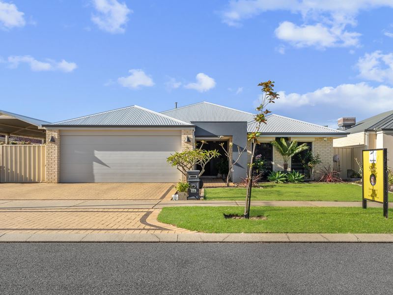 14 Valour Bend, Baldivis WA 6171