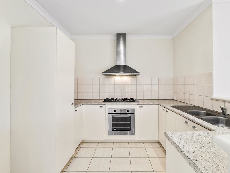 7C Fitzroy Pl, Balga WA 6061