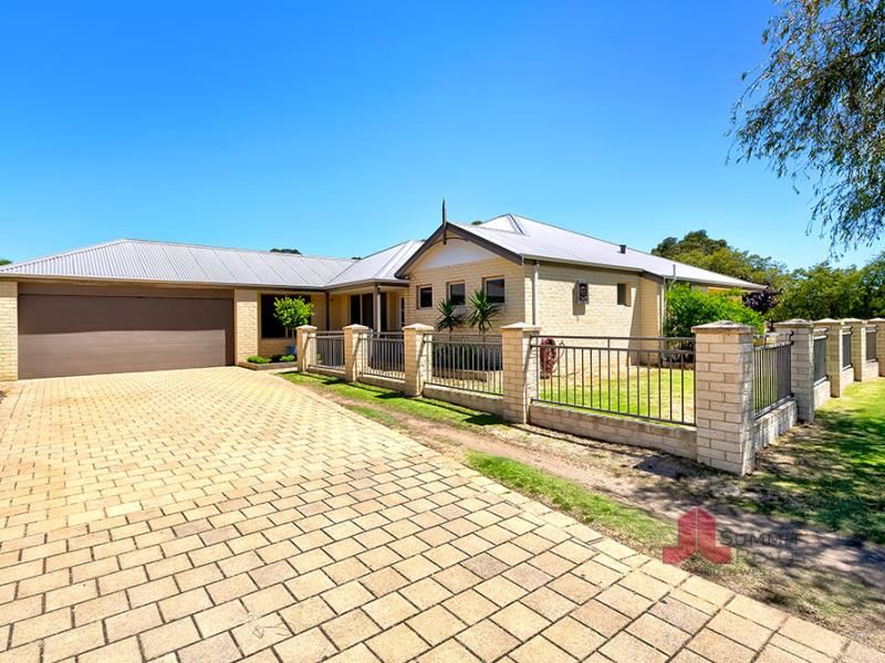 7 McMillan Drive, Dalyellup