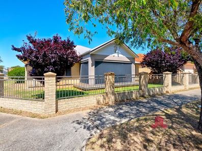 7 McMillan Drive, Dalyellup WA 6230