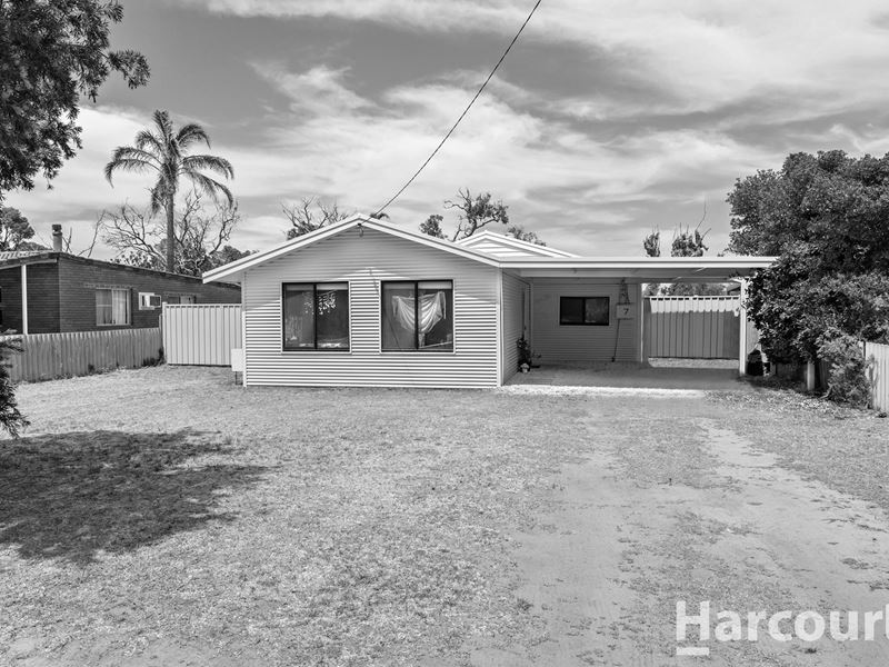 7 Zavia Street, Falcon