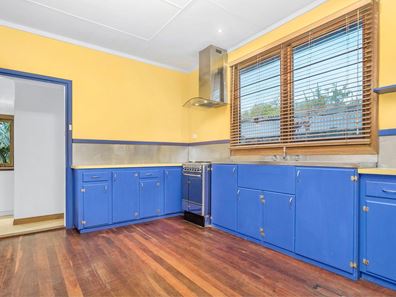 17 Bradley Street, Beachlands WA 6530