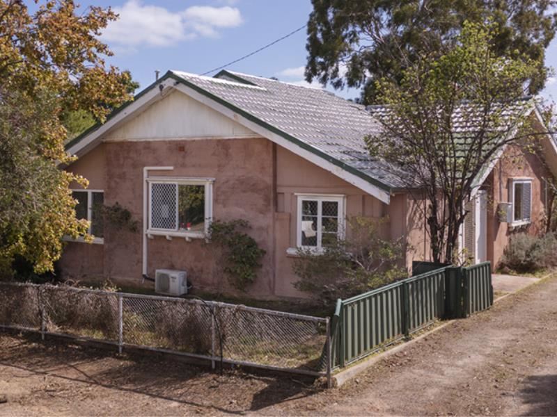 21 Northwood  Street, Narrogin
