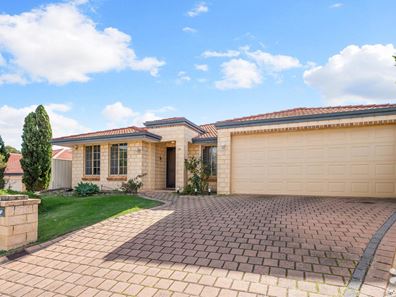 4 Noble Way, Success WA 6164