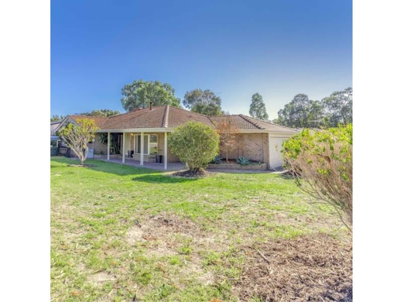 2 Walton Crescent, Mundijong