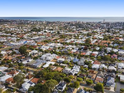 211 Hancock Street, Doubleview WA 6018