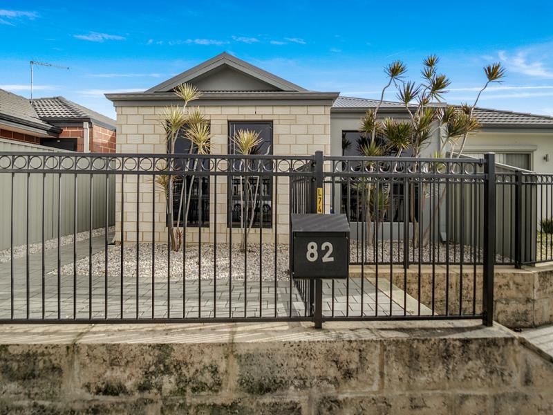 82 Jubilee Avenue, Success