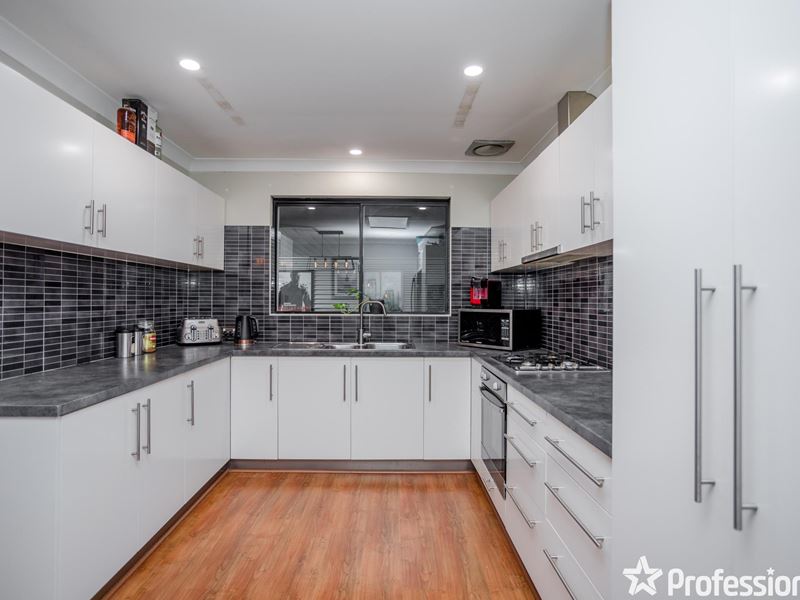 37A Delamere Way, Camillo