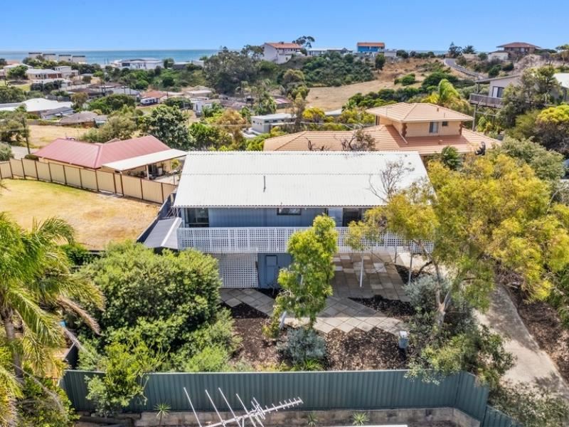 76 Janis Street, Halls Head WA 6210