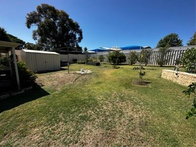 14 Glover Street, Withers WA 6230