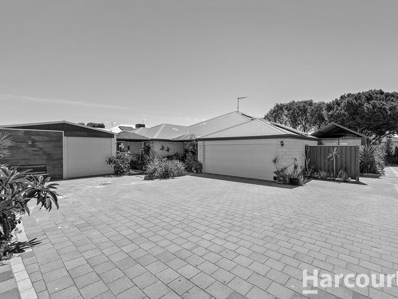 11 Durack Street, Coodanup WA 6210