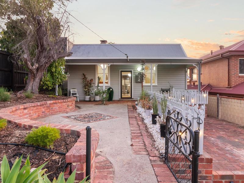 34 Hamilton Street, Bayswater