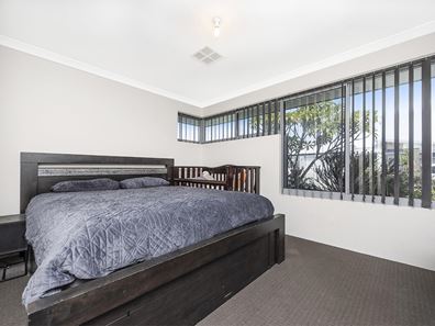 8 Farina Street, Aveley WA 6069