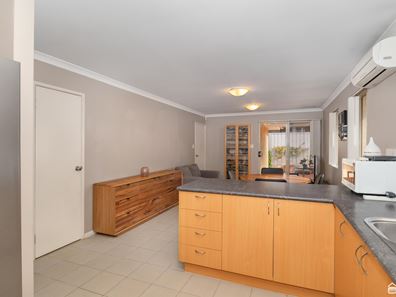 66/135 Challis Road, Seville Grove WA 6112