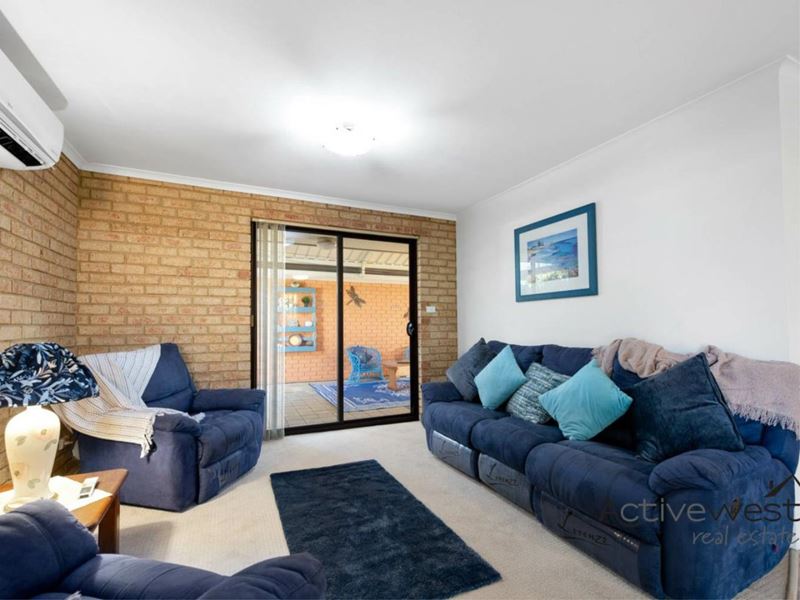 2/1 Sardam Place, Mahomets Flats WA 6530