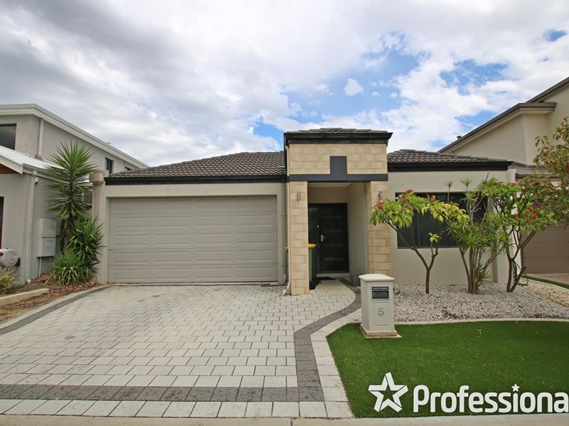 5 Macmillan Boulevard, Canning Vale