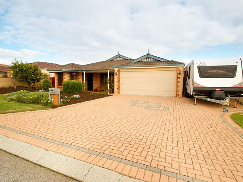 17 Welstead Way, Hocking WA 6065