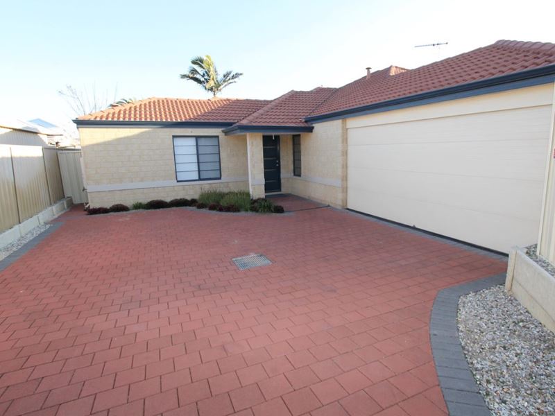 17A Devonshire Street, Morley WA 6062