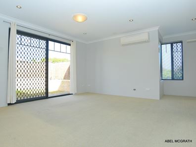 1/127 Swan Street, Tuart Hill WA 6060