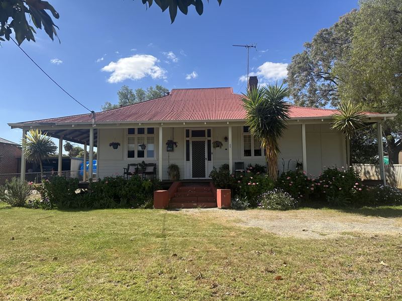 66 Taylor Street, Dumbleyung WA 6350