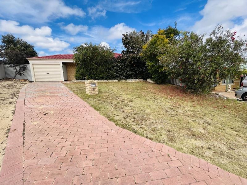 8 Lawrie Court, Clarkson WA 6030