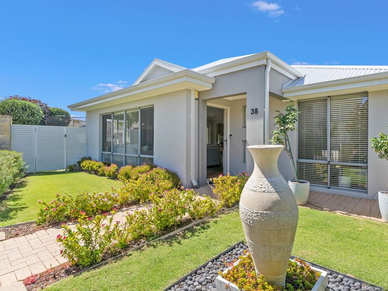 38 Garners Way, Burns Beach WA 6028