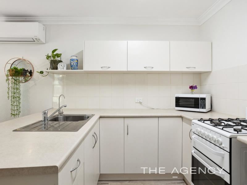 8/10 Parnell Avenue, Marmion