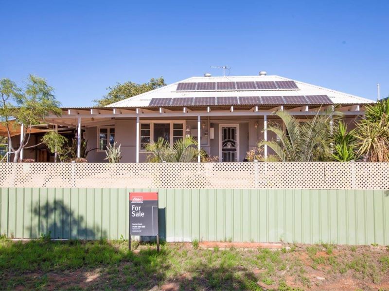 8 James Street, Carnarvon