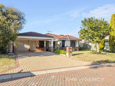 26 Combewood Loop, Carramar WA 6031