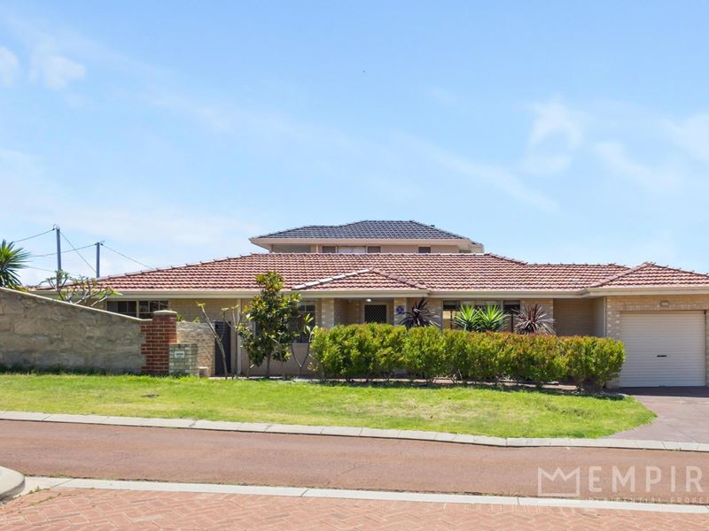 1 Kotisina Gardens, Lake Coogee