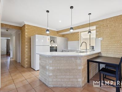 1 Kotisina Gardens, Lake Coogee WA 6166