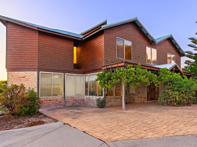 12 Pembroke Court, Warnbro WA 6169