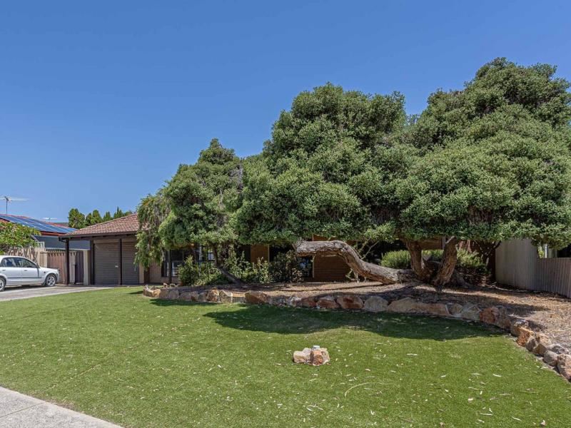 24 Siren Road, Heathridge