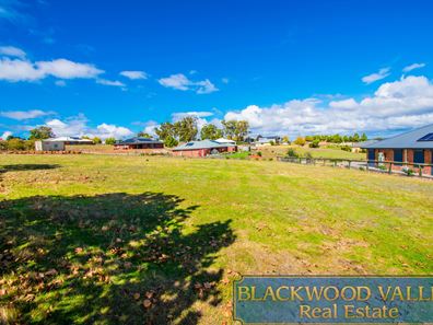 25 Gleneagles Drive, Bridgetown WA 6255