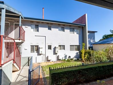 28/14 Coralie Court, Armadale WA 6112