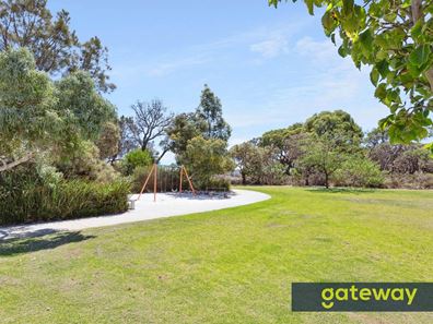 2 Grasstree Lane, Success WA 6164