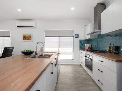 62 Aslett Drive, Karlkurla WA 6430