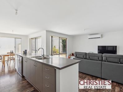1 MacQuarie Bend, Ellenbrook WA 6069