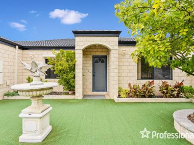 6A Johnsmith Street, Morley WA 6062