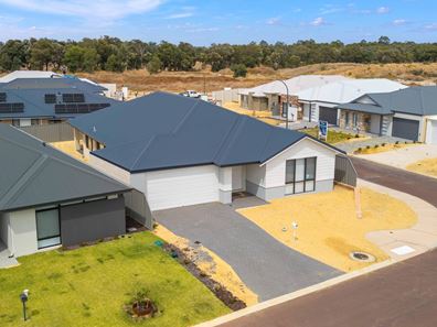 2 Stout Way, Byford WA 6122