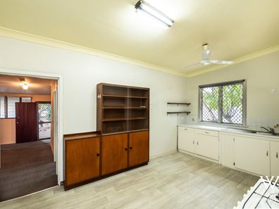 42 Norwood Road, Rivervale WA 6103