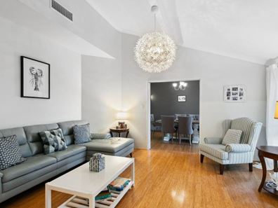1 Brearley Mews, Hillarys WA 6025