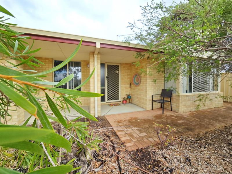 8/3 Raglan Street, Hopetoun WA 6348