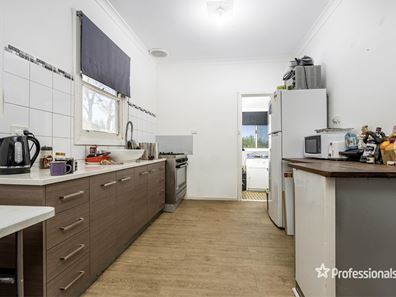 22 Abelia Street, Rangeway WA 6530