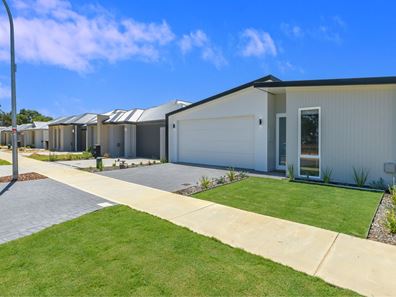 11 Laufer Avenue, Hilbert WA 6112