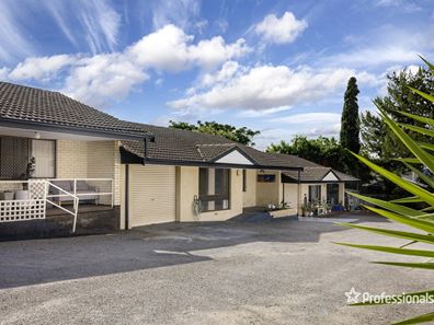 2/382 Chapman Road, Bluff Point WA 6530
