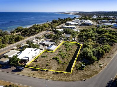 11 Tailer Street, Drummond Cove WA 6532