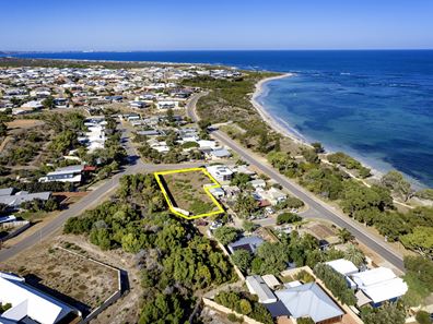 11 Tailer Street, Drummond Cove WA 6532