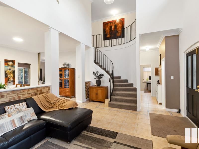 15 Mofflyn Circle, East Victoria Park WA 6101