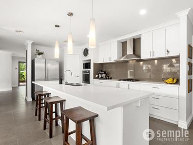 39 Willerin Loop, Success WA 6164